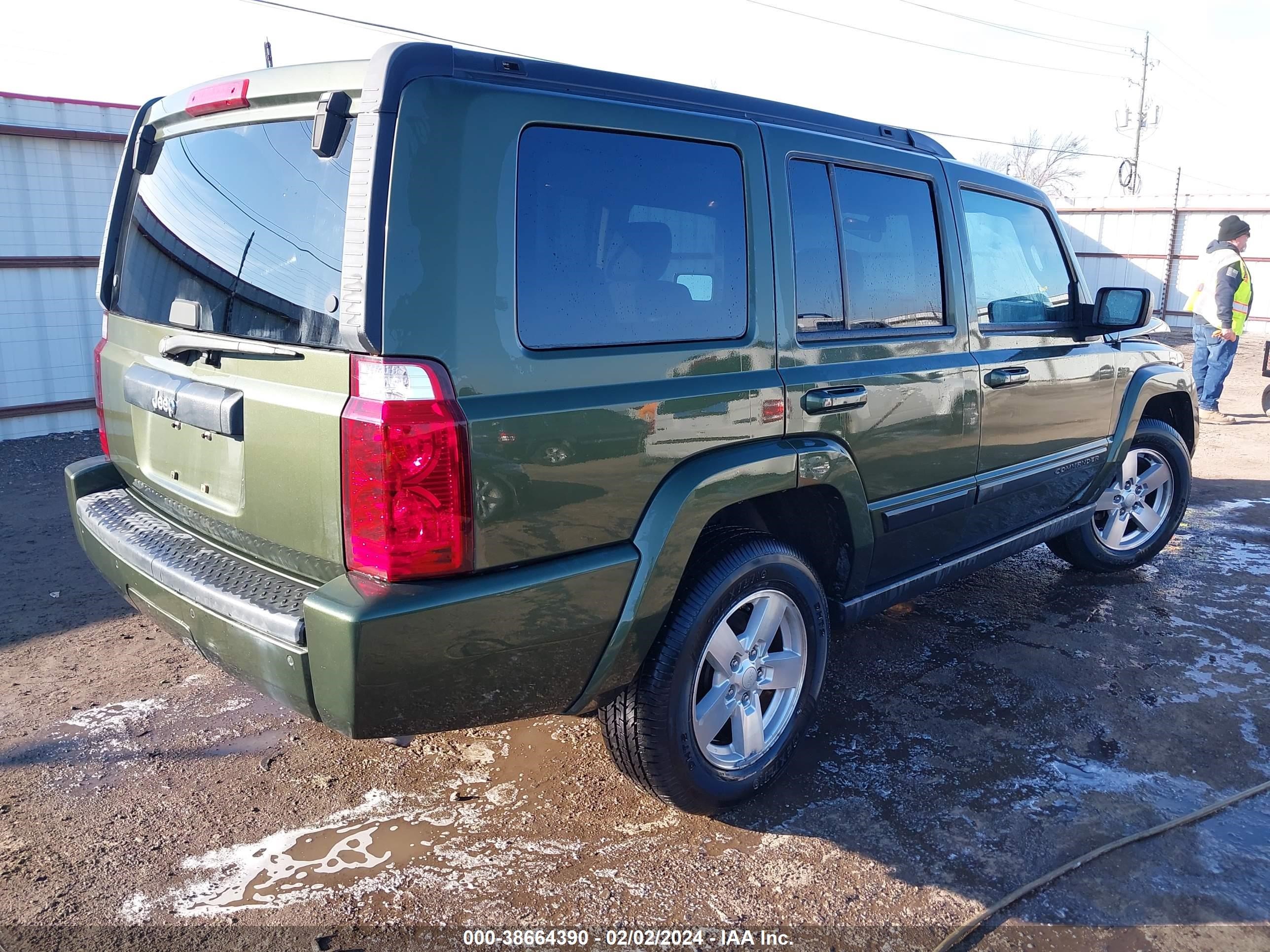 Photo 3 VIN: 1J8HH48K77C599036 - JEEP COMMANDER 