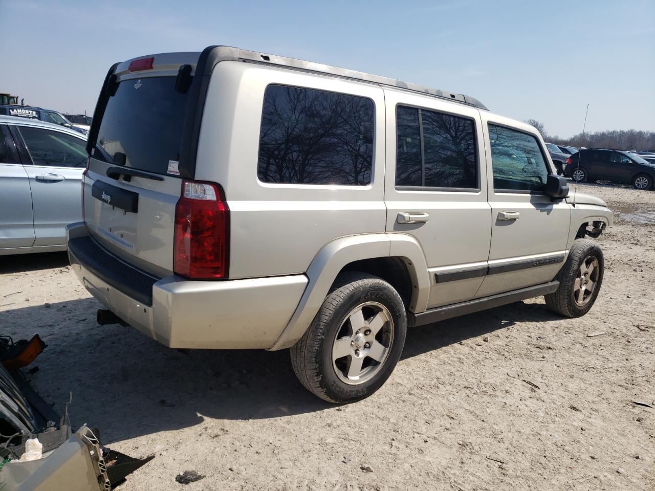 Photo 2 VIN: 1J8HH48K79C520001 - JEEP COMMANDER 