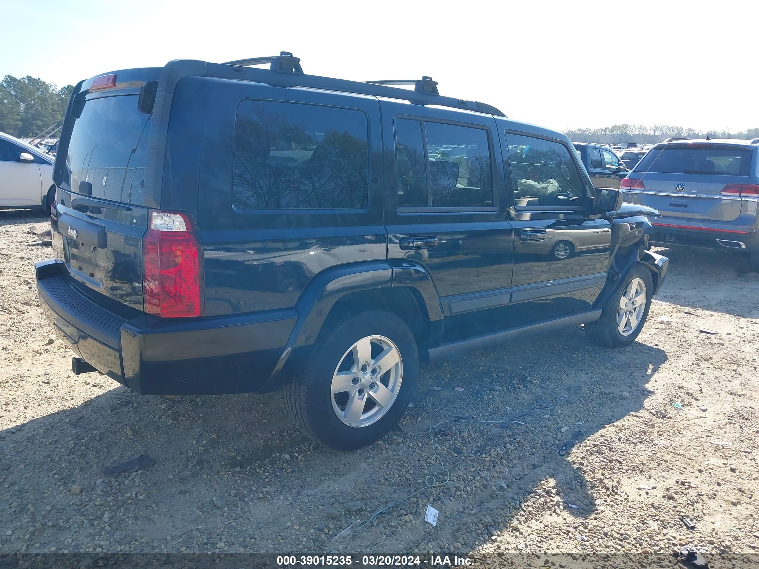 Photo 3 VIN: 1J8HH48K88C112072 - JEEP COMMANDER 