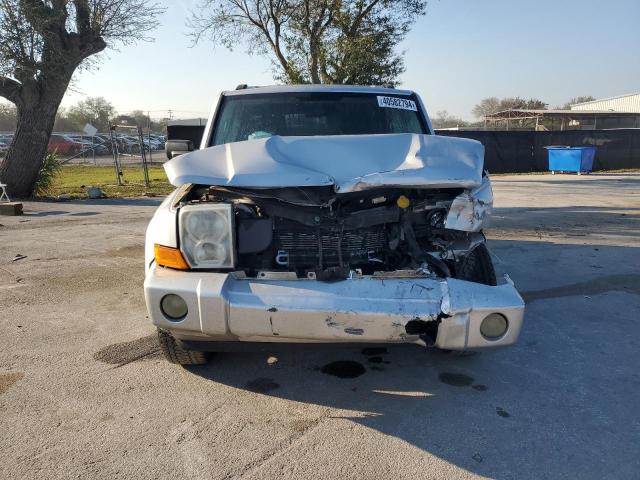 Photo 4 VIN: 1J8HH48N08C183065 - JEEP COMMANDER 