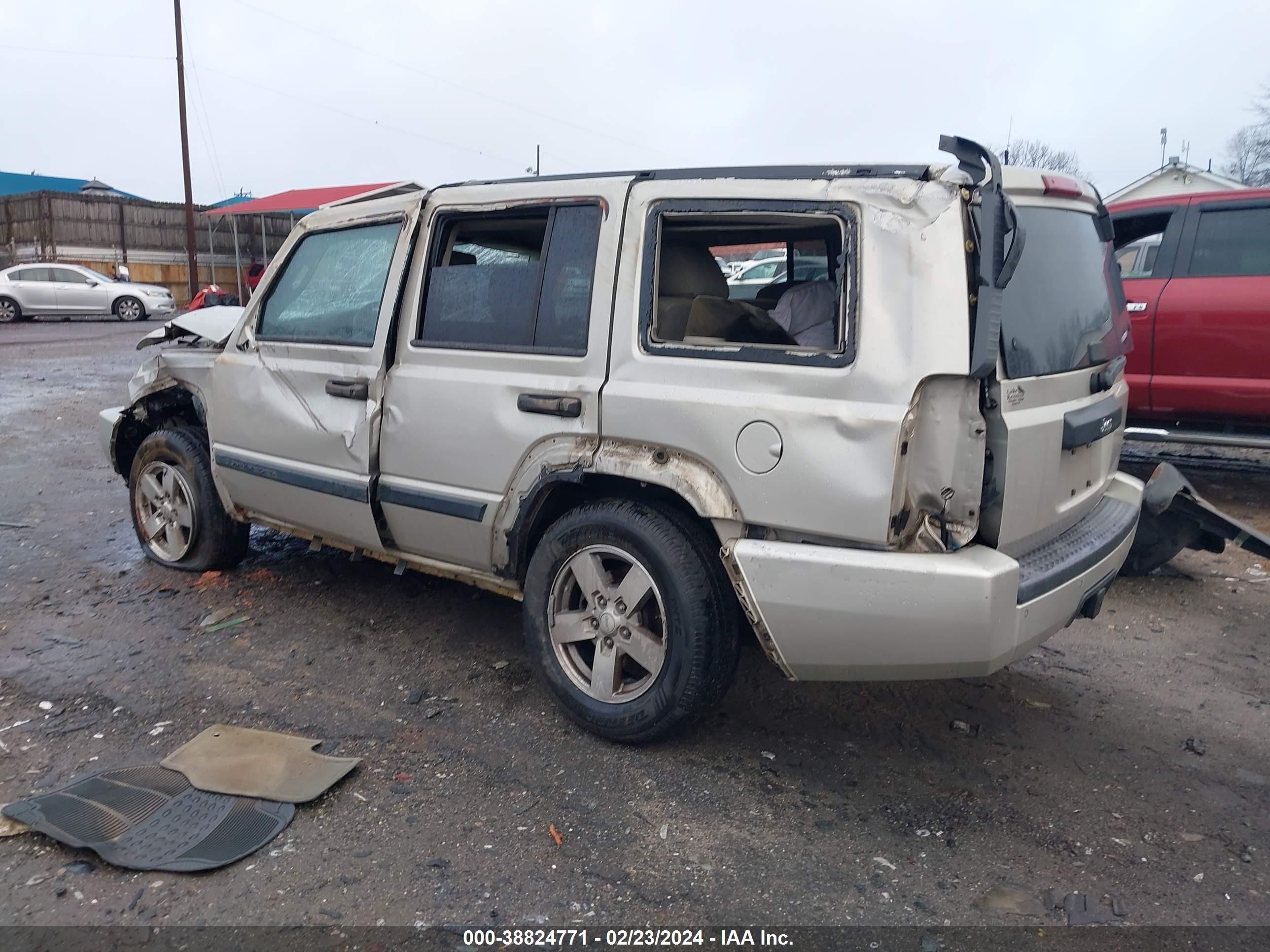 Photo 2 VIN: 1J8HH48N16C367721 - JEEP COMMANDER 