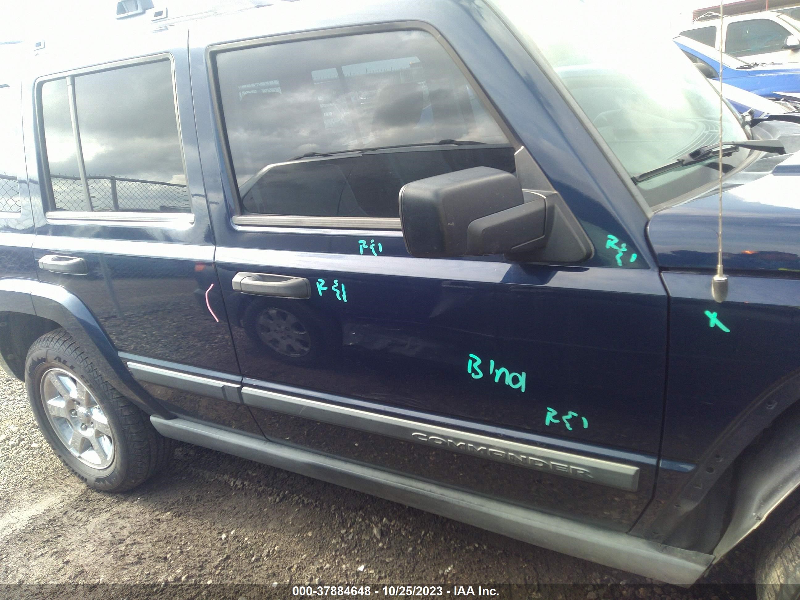 Photo 13 VIN: 1J8HH48N76C254324 - JEEP COMMANDER 