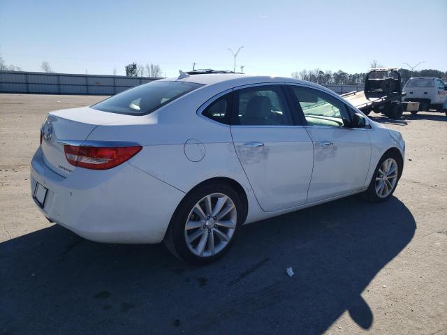 Photo 2 VIN: 1J8HH48N86C151848 - BUICK VERANO 