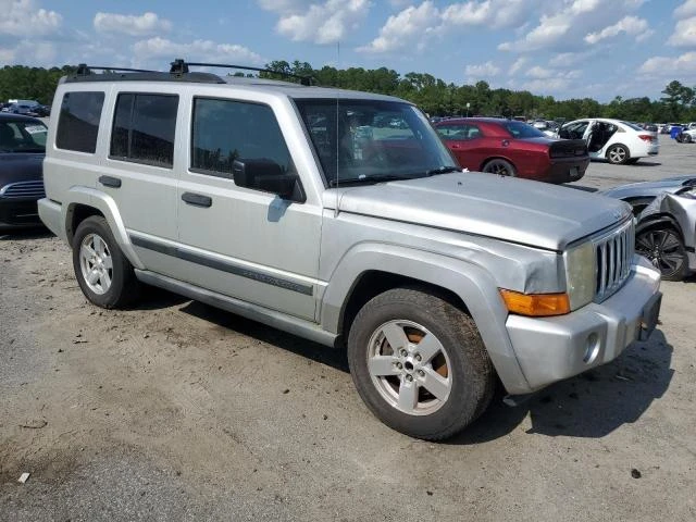 Photo 3 VIN: 1J8HH48NX6C339819 - JEEP COMMANDER 