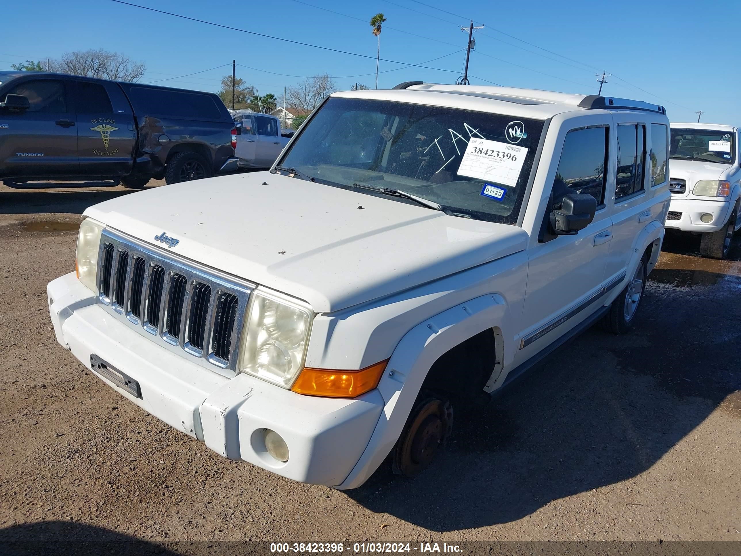 Photo 5 VIN: 1J8HH58218C111545 - JEEP COMMANDER 