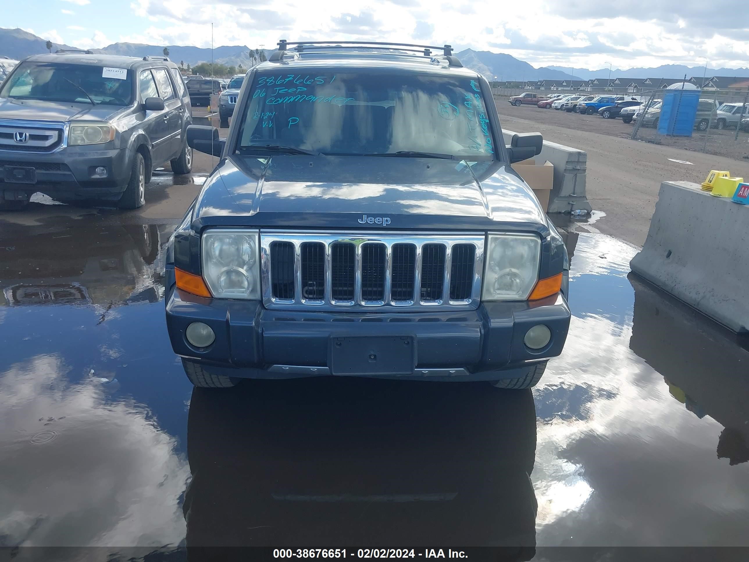 Photo 5 VIN: 1J8HH58N16C325961 - JEEP COMMANDER 