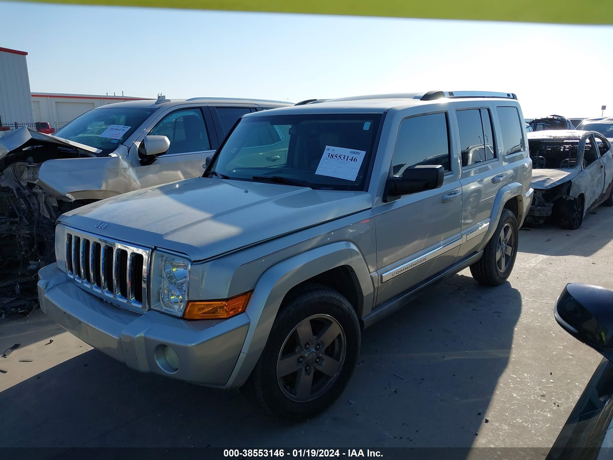 Photo 1 VIN: 1J8HH58N48C127622 - JEEP COMMANDER 