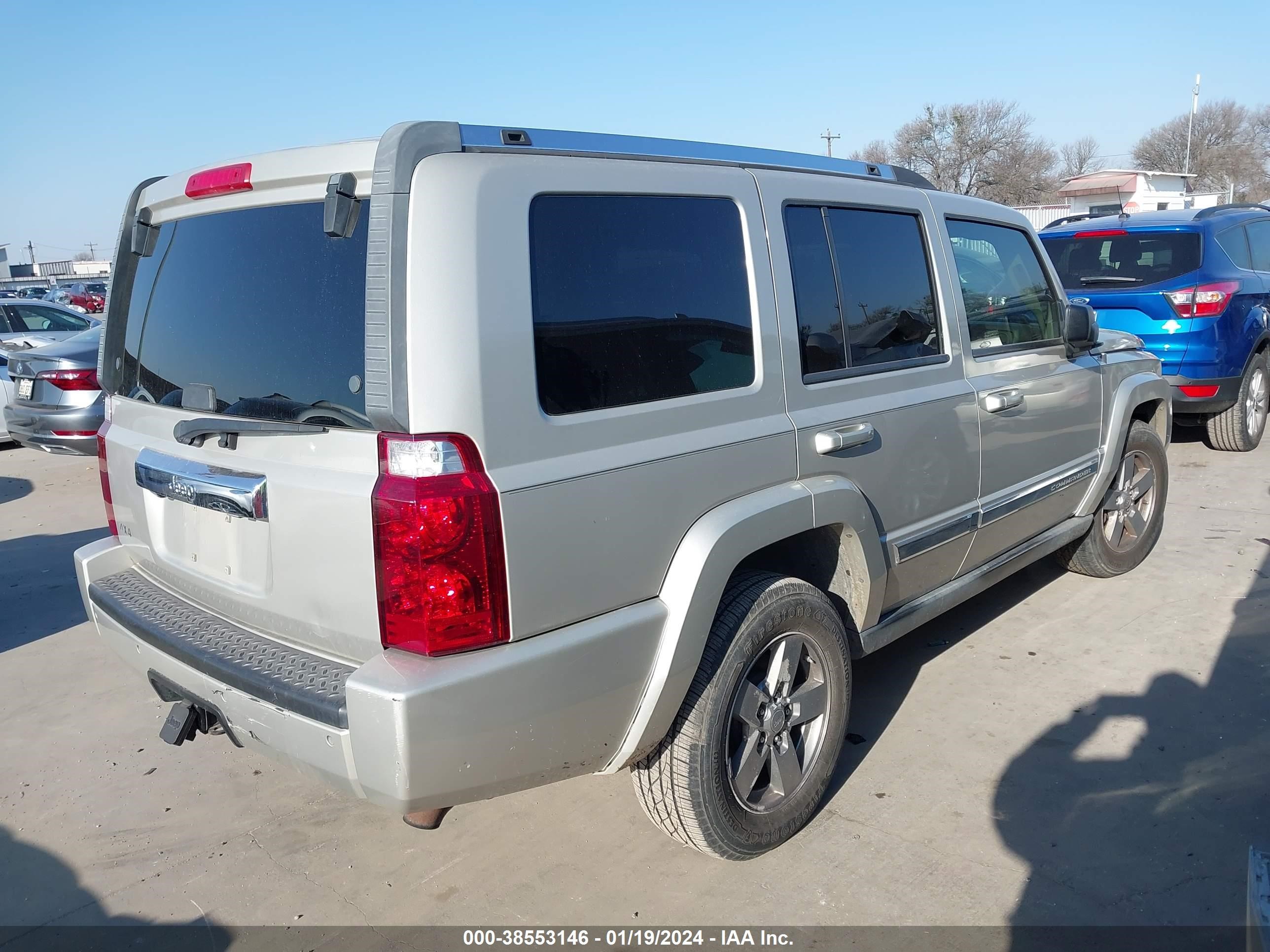 Photo 3 VIN: 1J8HH58N48C127622 - JEEP COMMANDER 