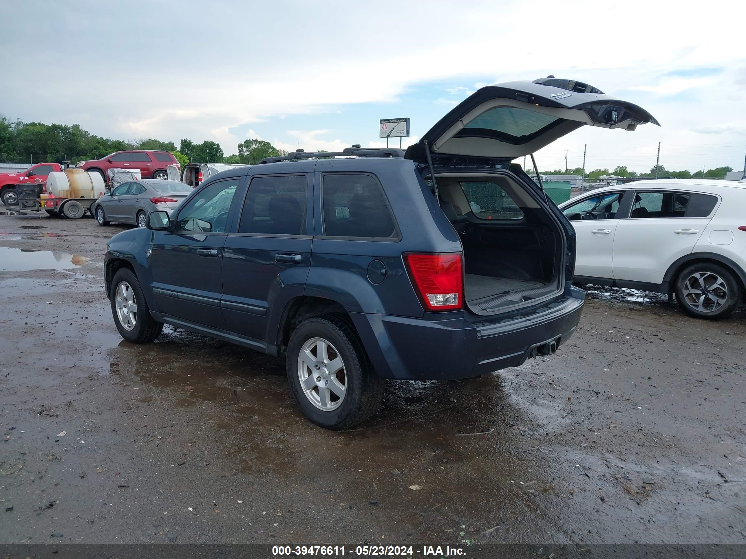 Photo 2 VIN: 1J8HR48M88C184310 - JEEP GRAND CHEROKEE 