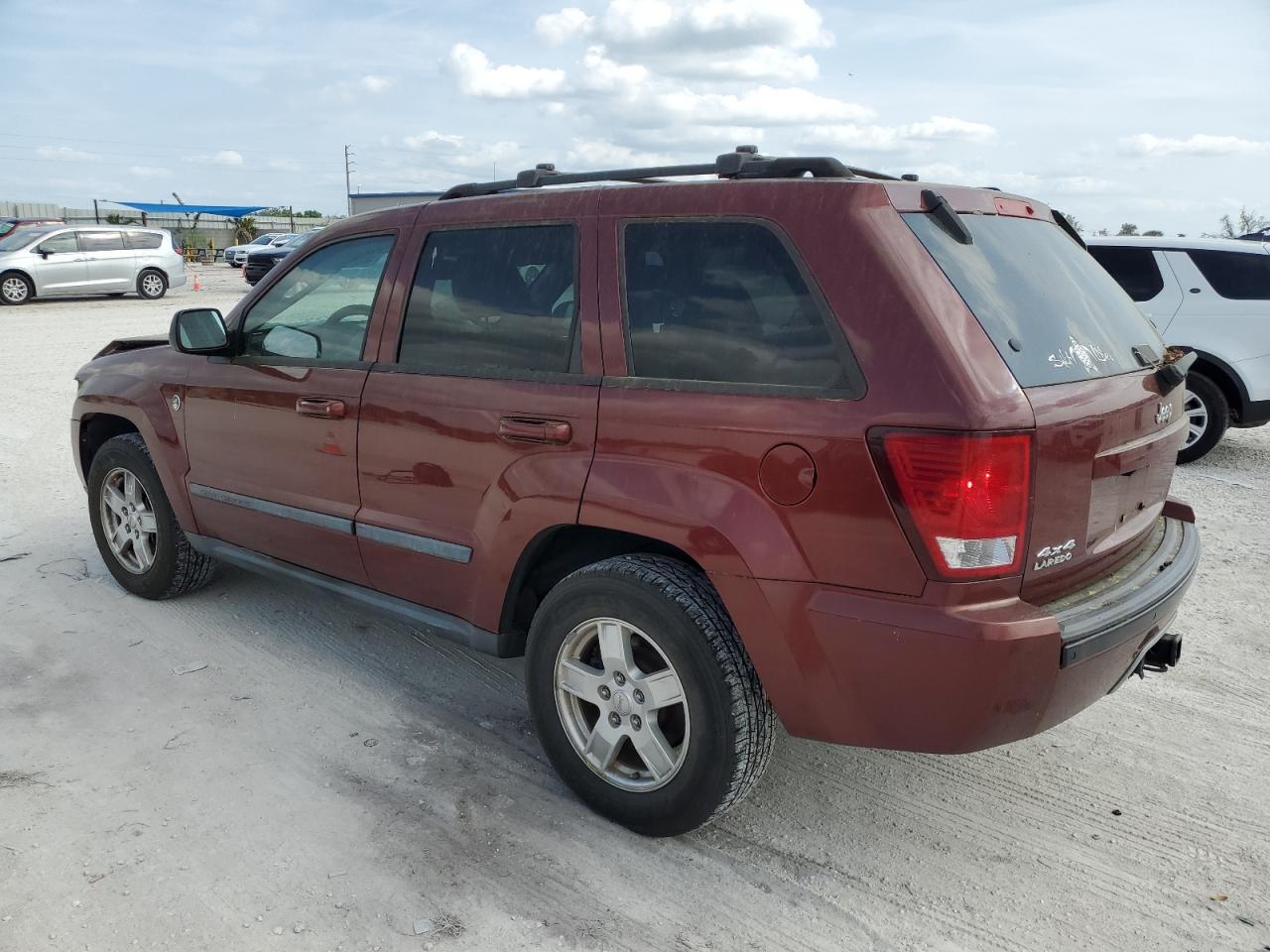 Photo 1 VIN: 1J8HR48N07C607890 - JEEP GRAND CHEROKEE 