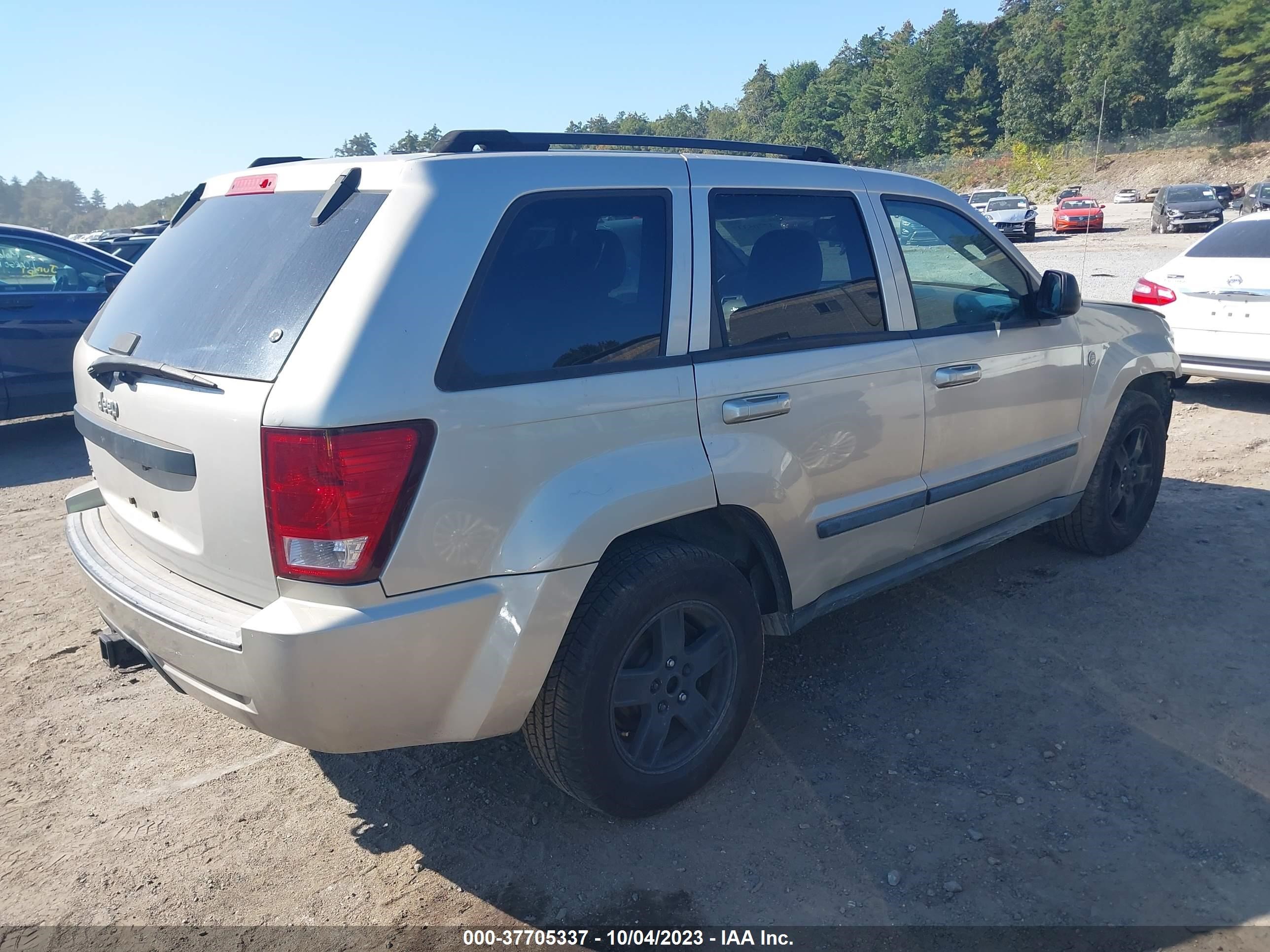 Photo 3 VIN: 1J8HR48N07C615875 - JEEP GRAND CHEROKEE 