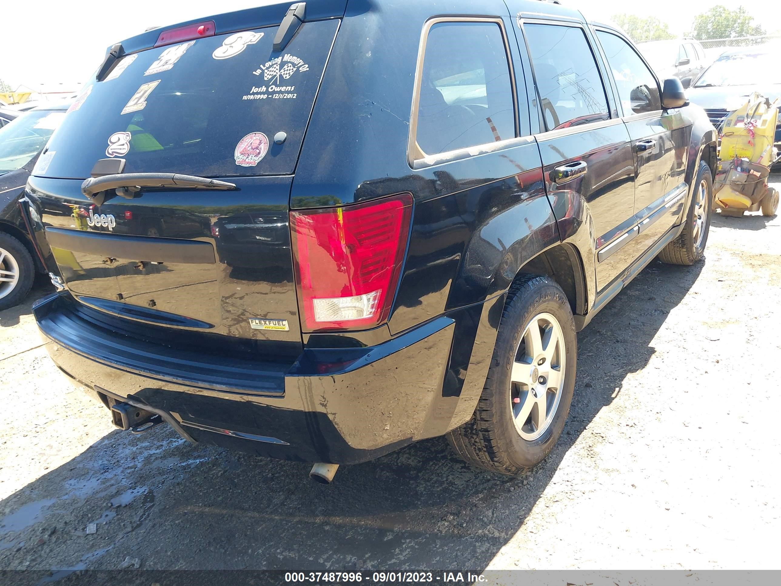 Photo 3 VIN: 1J8HR48N38C169240 - JEEP GRAND CHEROKEE 