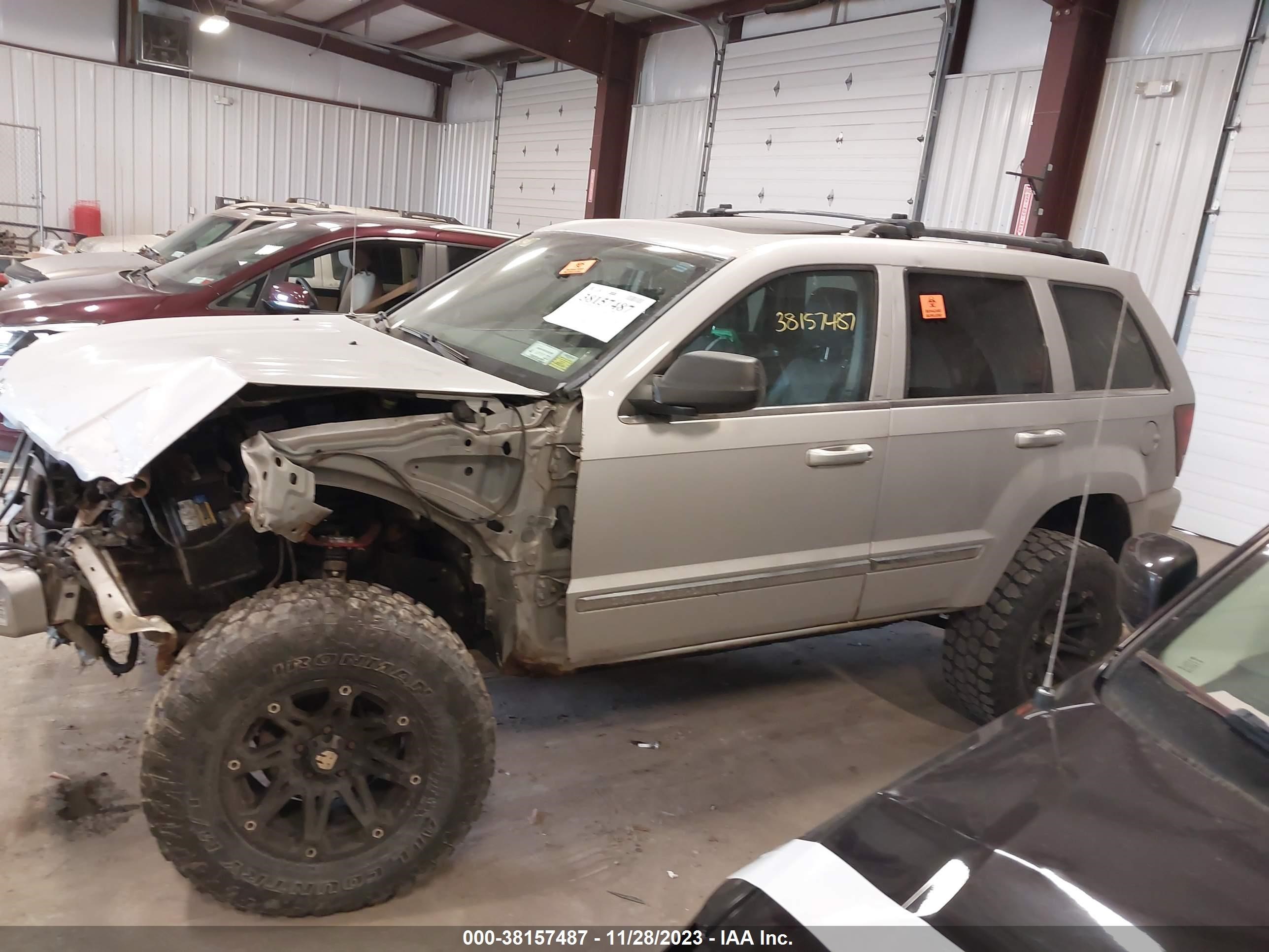 Photo 13 VIN: 1J8HR58206C136981 - JEEP GRAND CHEROKEE 