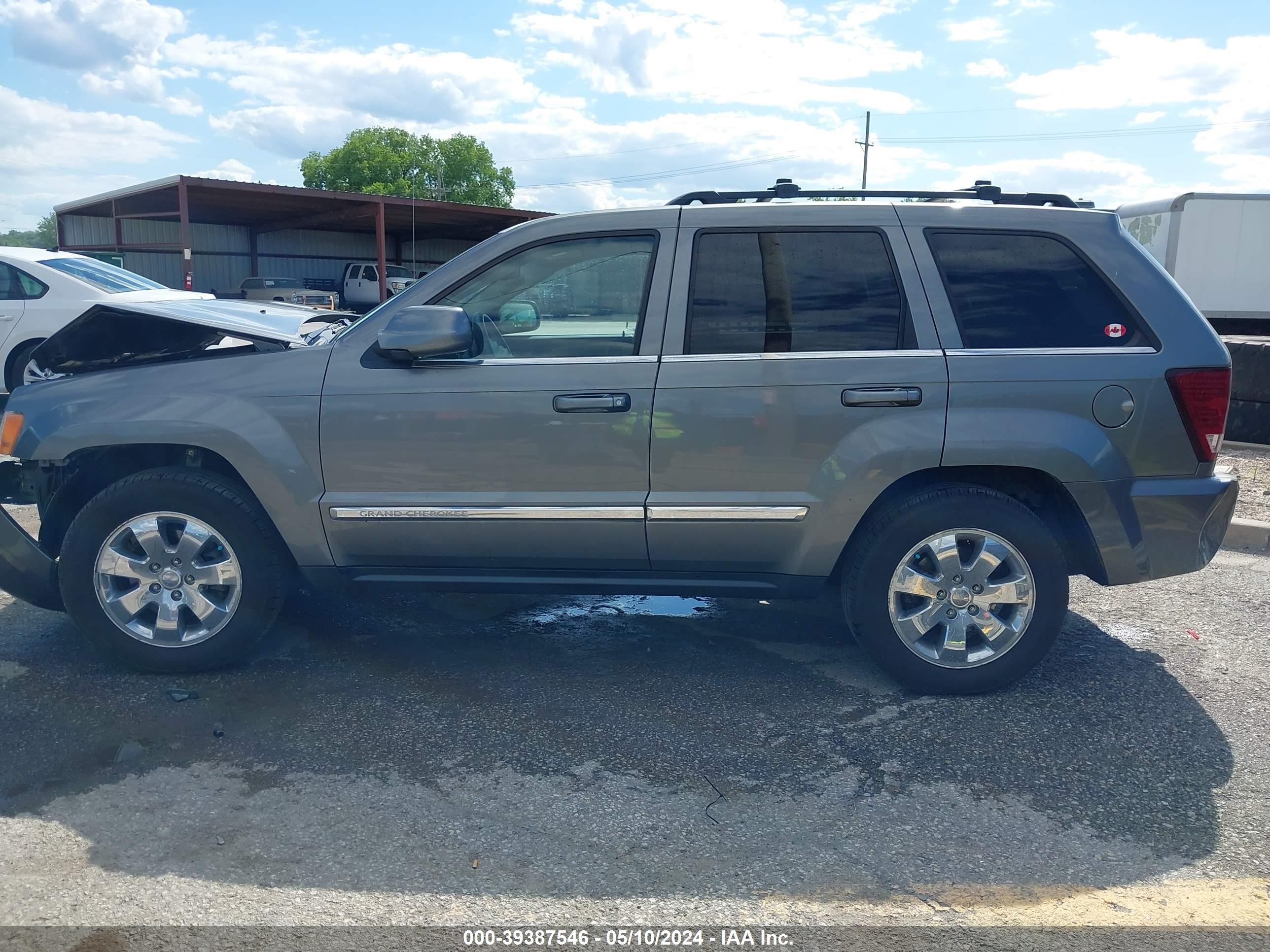 Photo 14 VIN: 1J8HR58218C181429 - JEEP GRAND CHEROKEE 