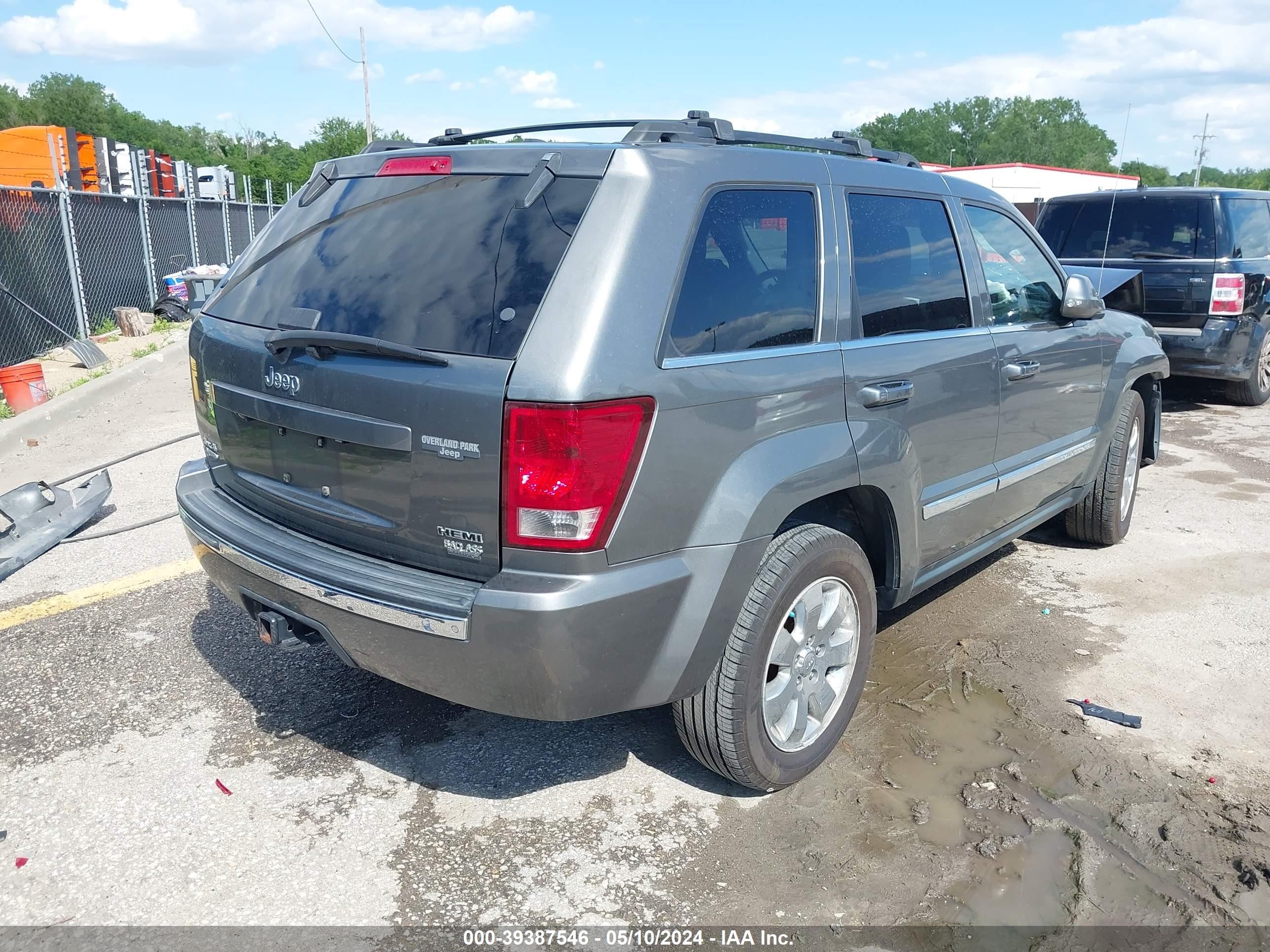 Photo 3 VIN: 1J8HR58218C181429 - JEEP GRAND CHEROKEE 