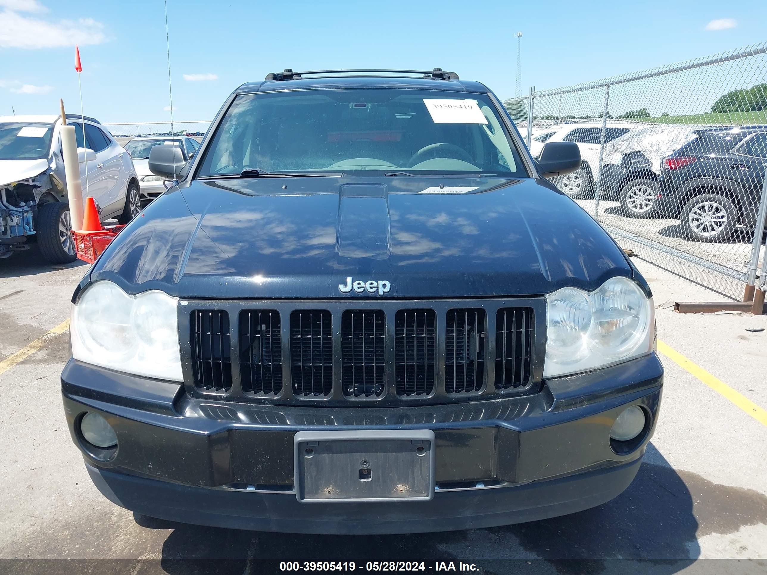 Photo 5 VIN: 1J8HR58287C616946 - JEEP GRAND CHEROKEE 