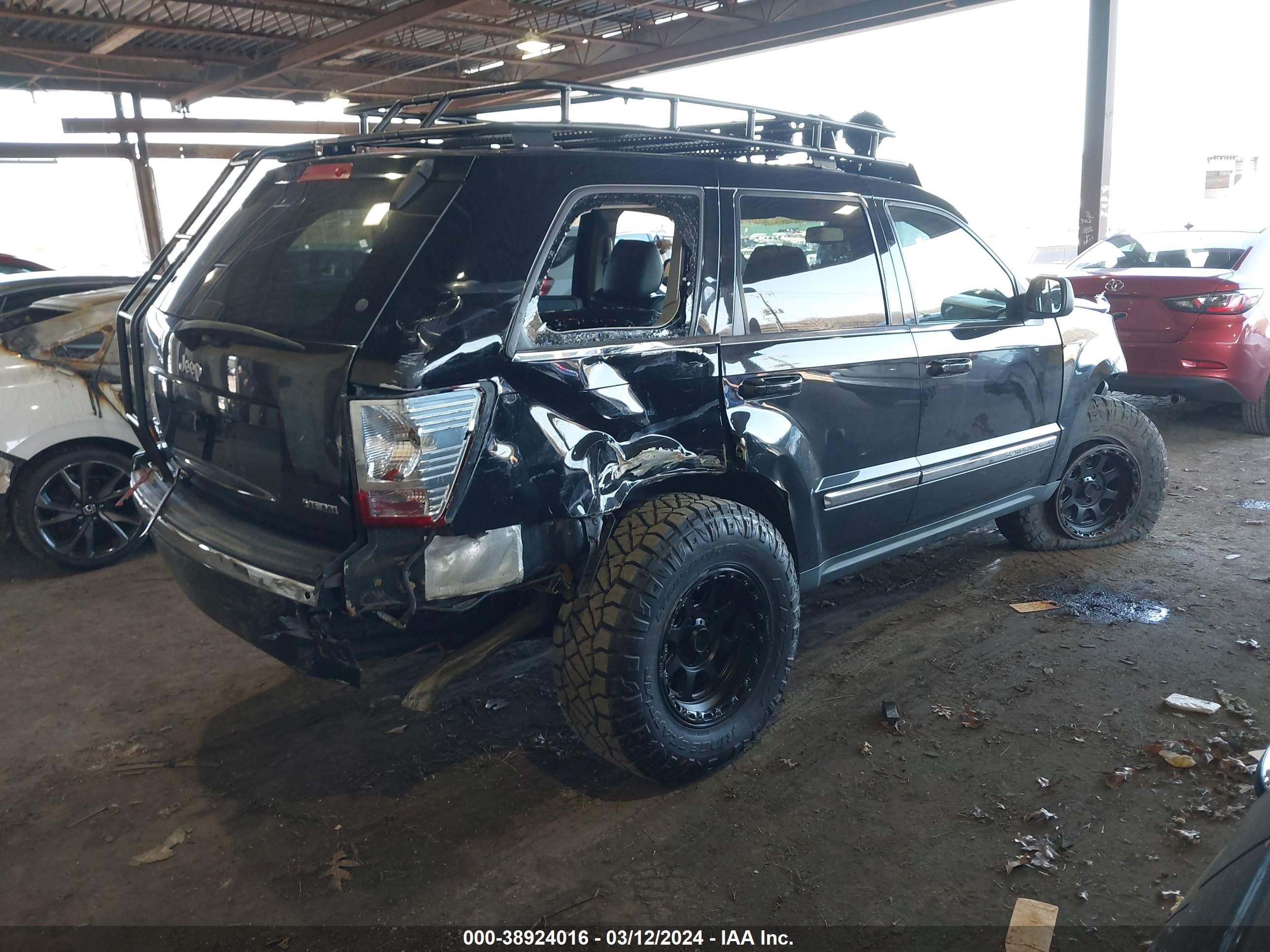 Photo 3 VIN: 1J8HR58288C118733 - JEEP GRAND CHEROKEE 