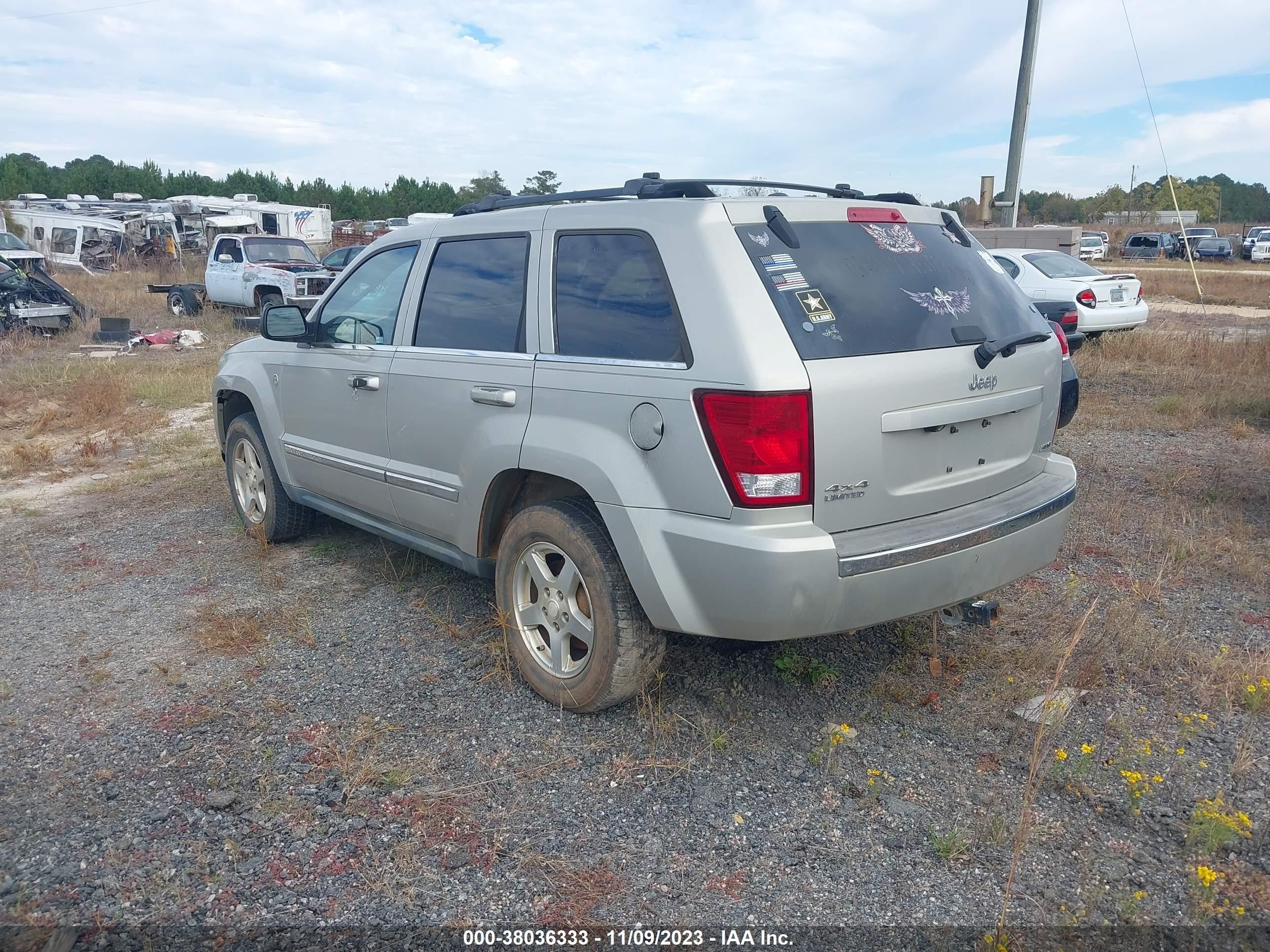 Photo 2 VIN: 1J8HR58297C649373 - JEEP GRAND CHEROKEE 