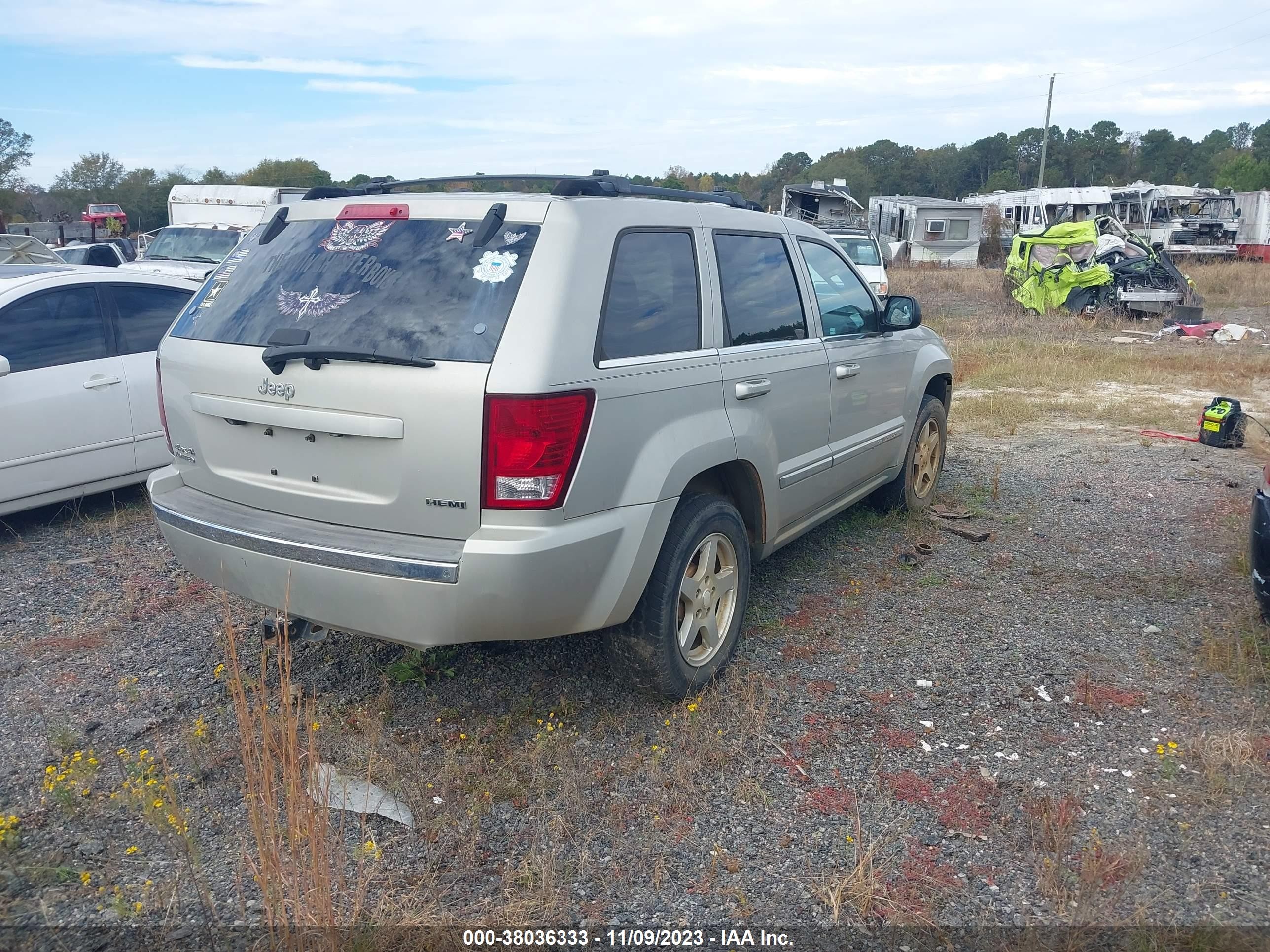 Photo 3 VIN: 1J8HR58297C649373 - JEEP GRAND CHEROKEE 