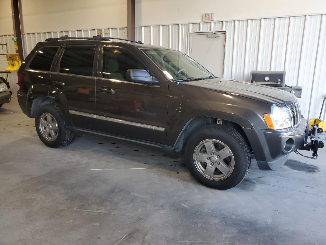 Photo 3 VIN: 1J8HR58N65C696643 - JEEP GRAND CHEROKEE 