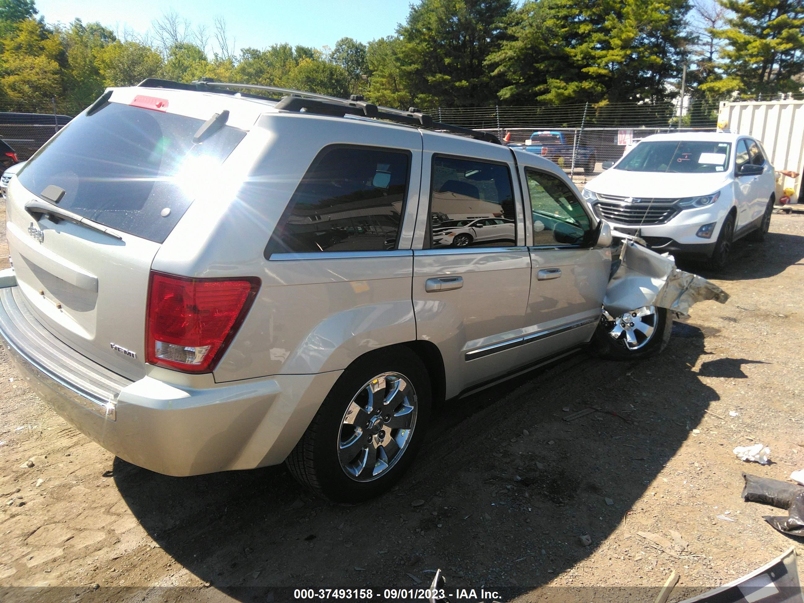 Photo 3 VIN: 1J8HR58T09C512804 - JEEP GRAND CHEROKEE 