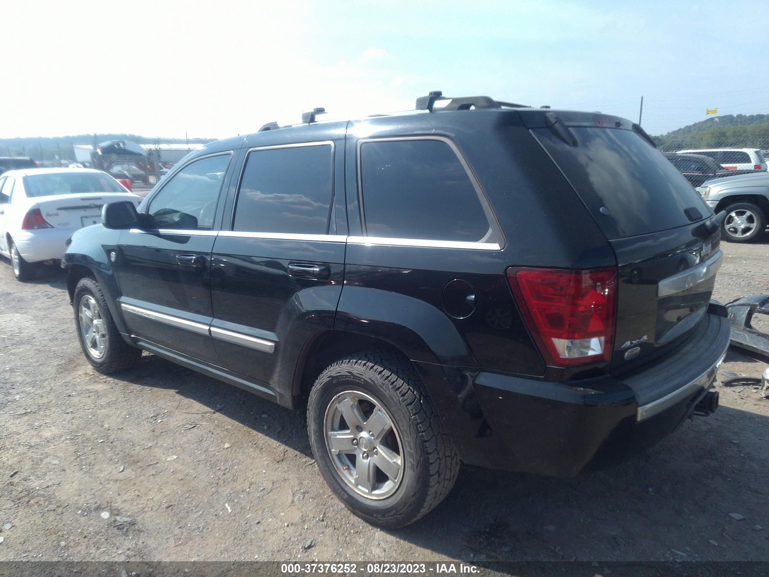 Photo 2 VIN: 1J8HR68216C321997 - JEEP GRAND CHEROKEE 