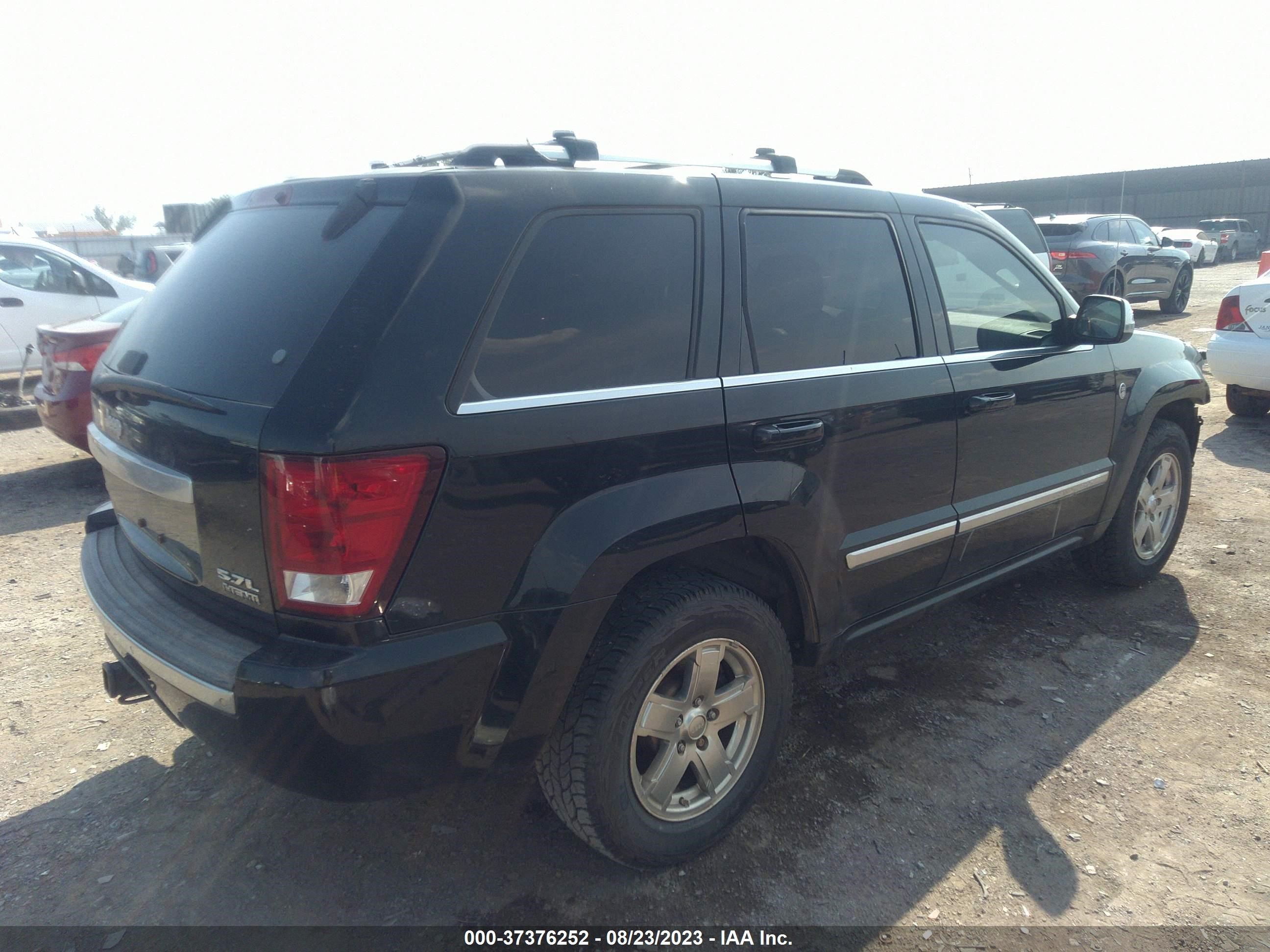 Photo 3 VIN: 1J8HR68216C321997 - JEEP GRAND CHEROKEE 