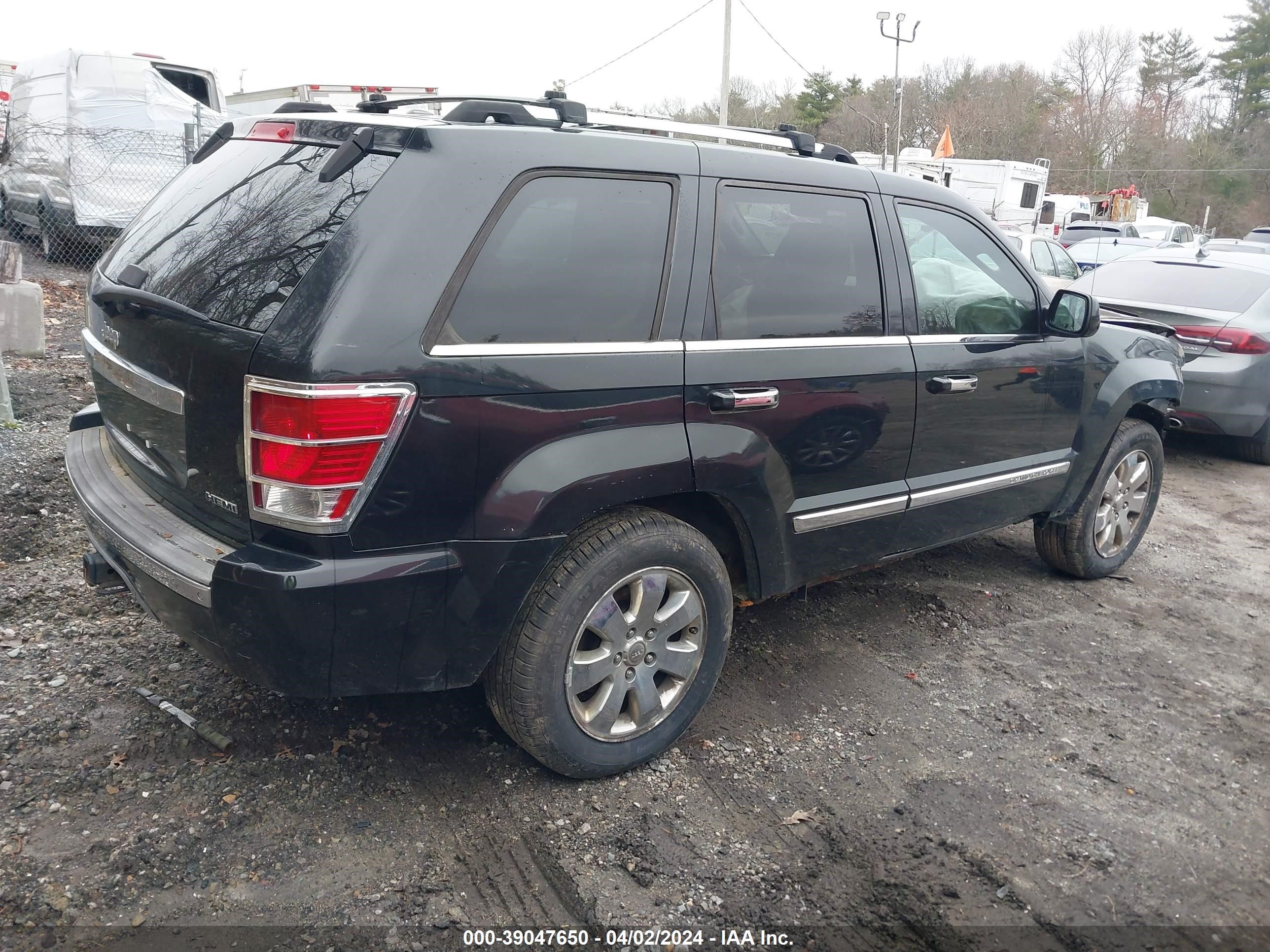 Photo 3 VIN: 1J8HR68248C208855 - JEEP GRAND CHEROKEE 