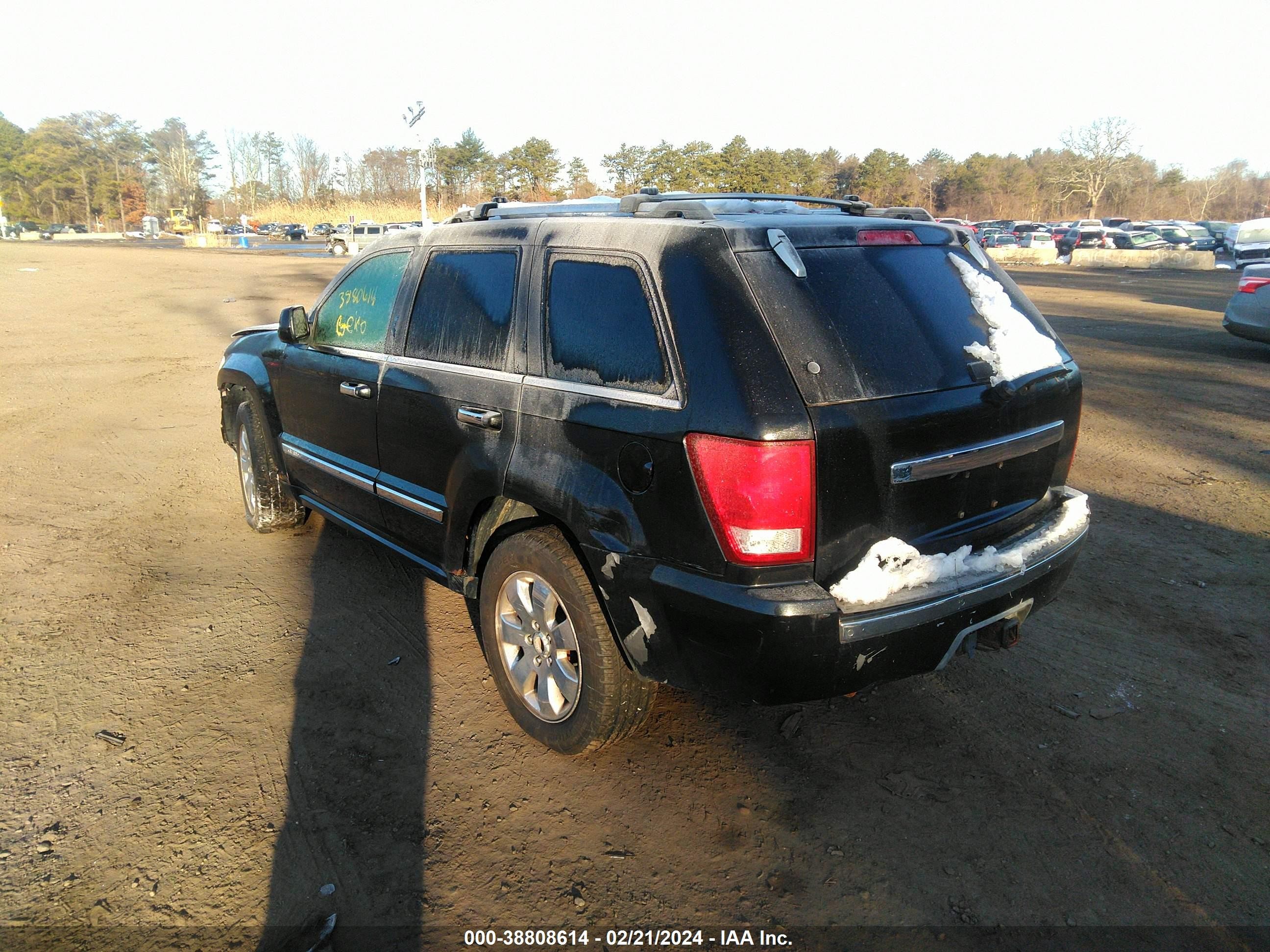 Photo 2 VIN: 1J8HR68258C227818 - JEEP GRAND CHEROKEE 