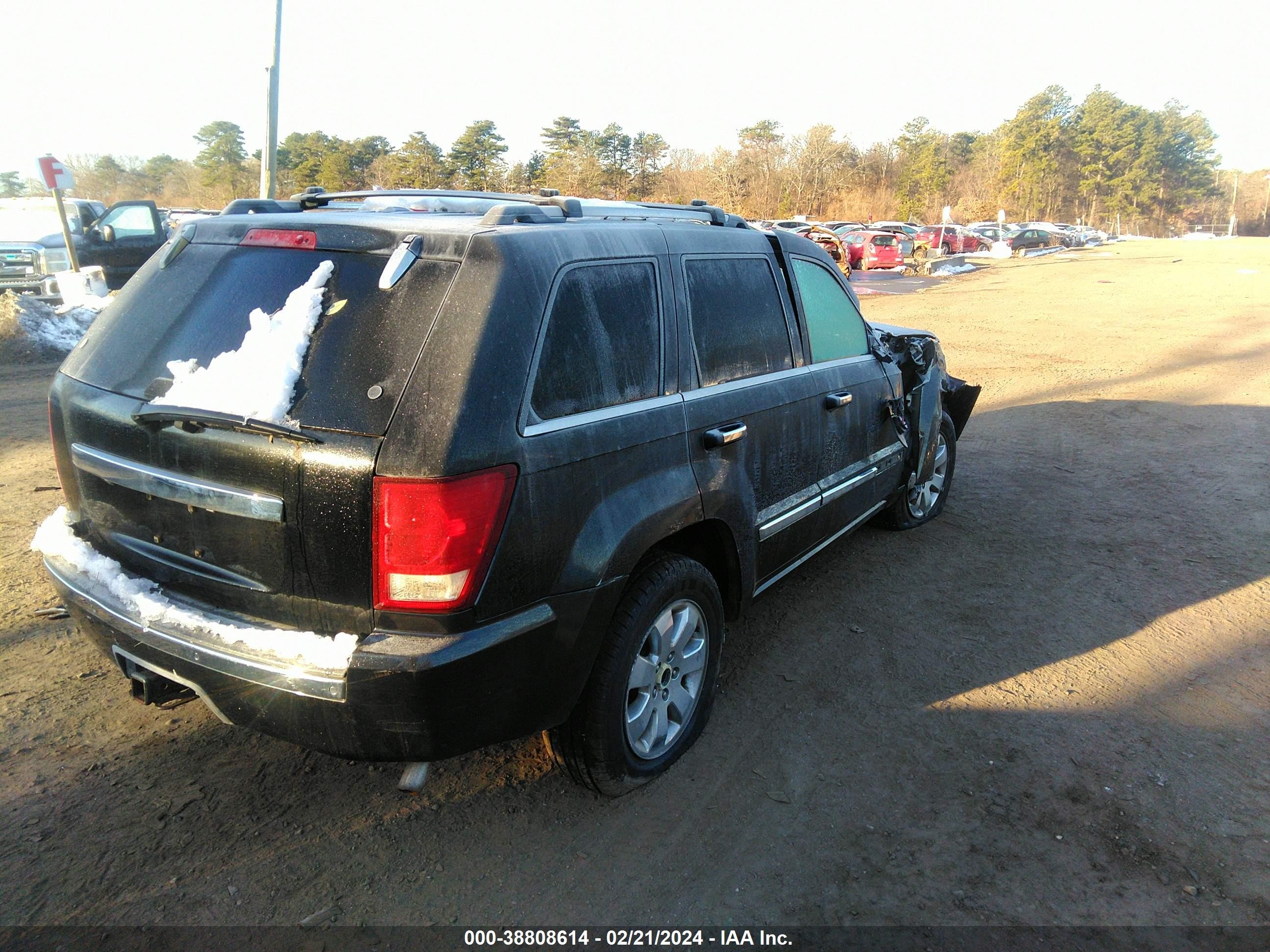 Photo 3 VIN: 1J8HR68258C227818 - JEEP GRAND CHEROKEE 