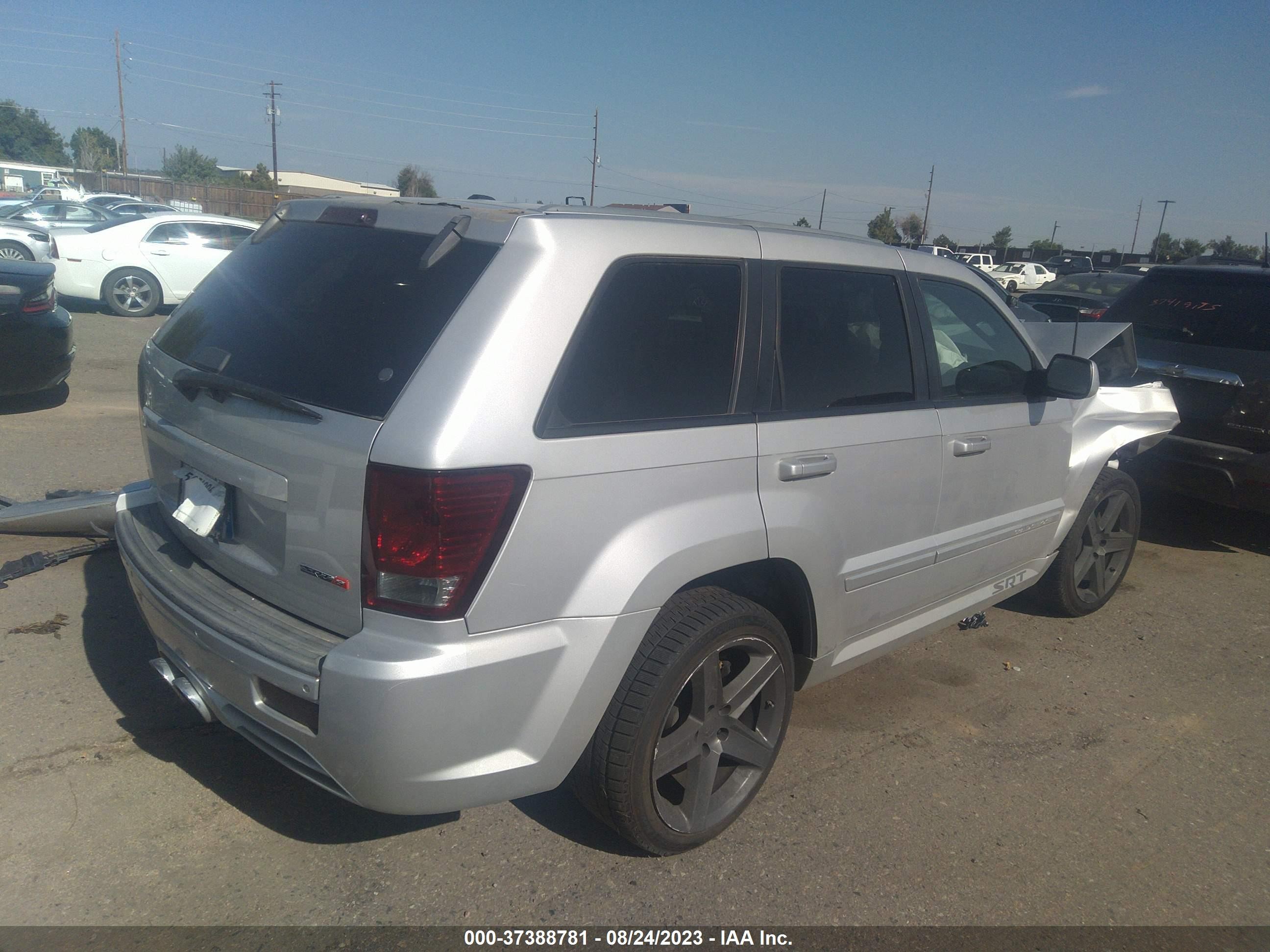 Photo 3 VIN: 1J8HR78308C227790 - JEEP GRAND CHEROKEE 