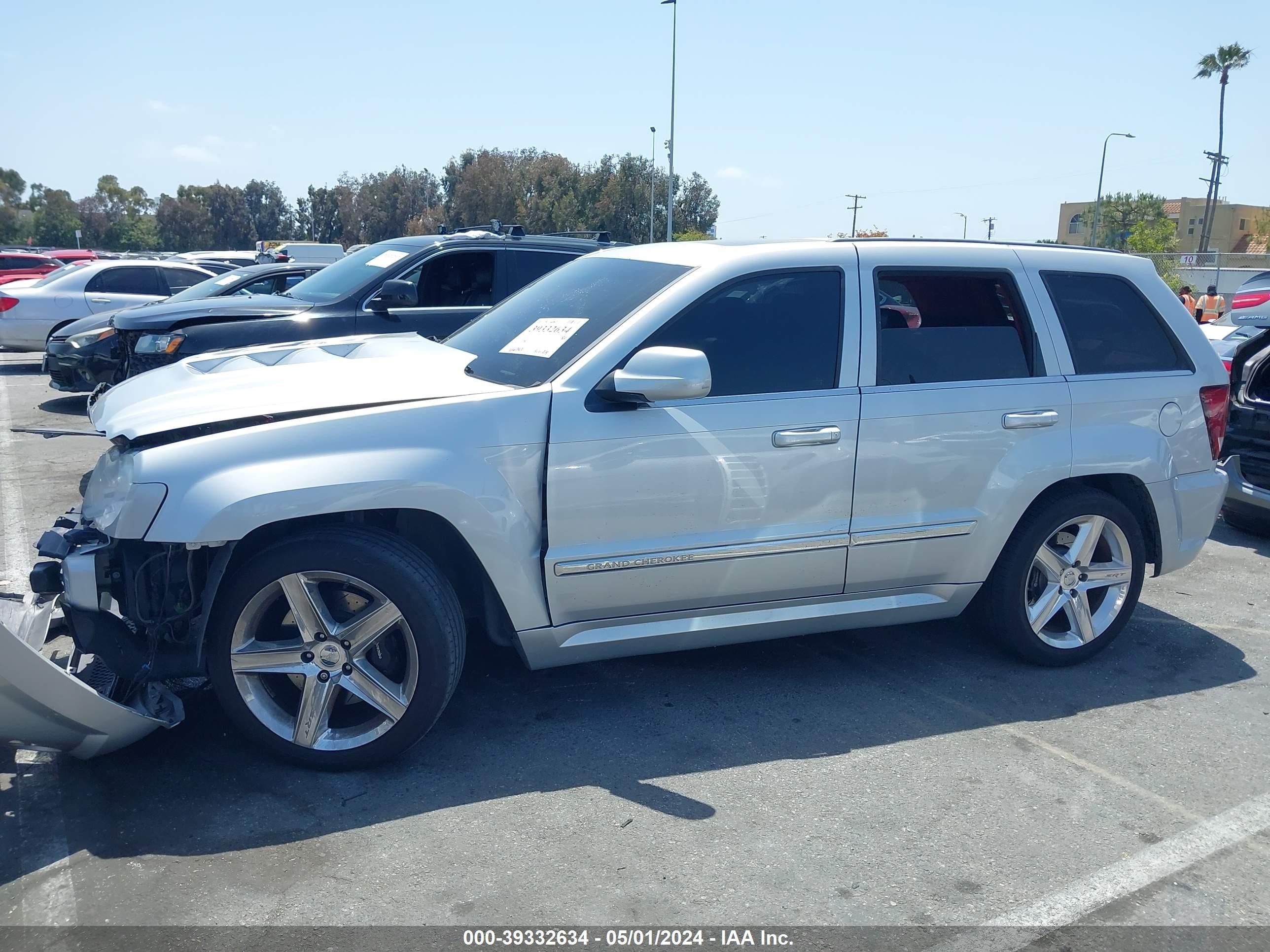 Photo 14 VIN: 1J8HR78388C223812 - JEEP GRAND CHEROKEE 