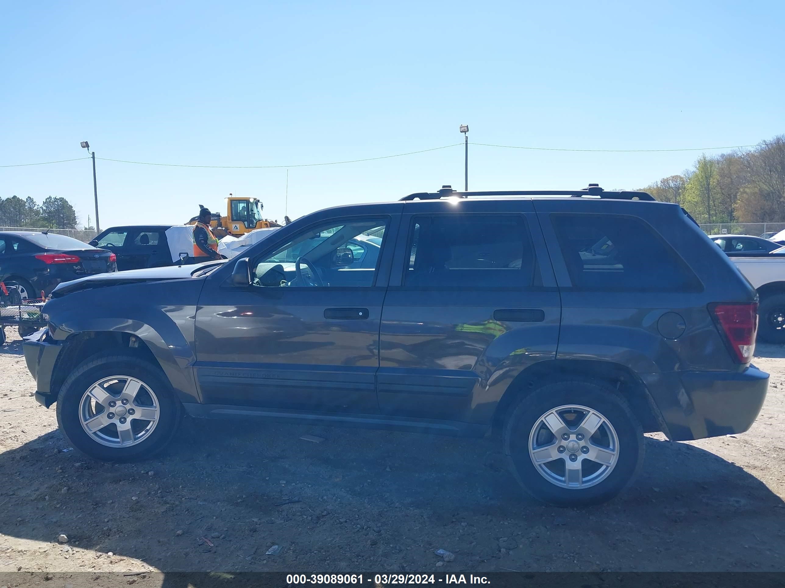 Photo 13 VIN: 1J8HS48N15C724315 - JEEP GRAND CHEROKEE 