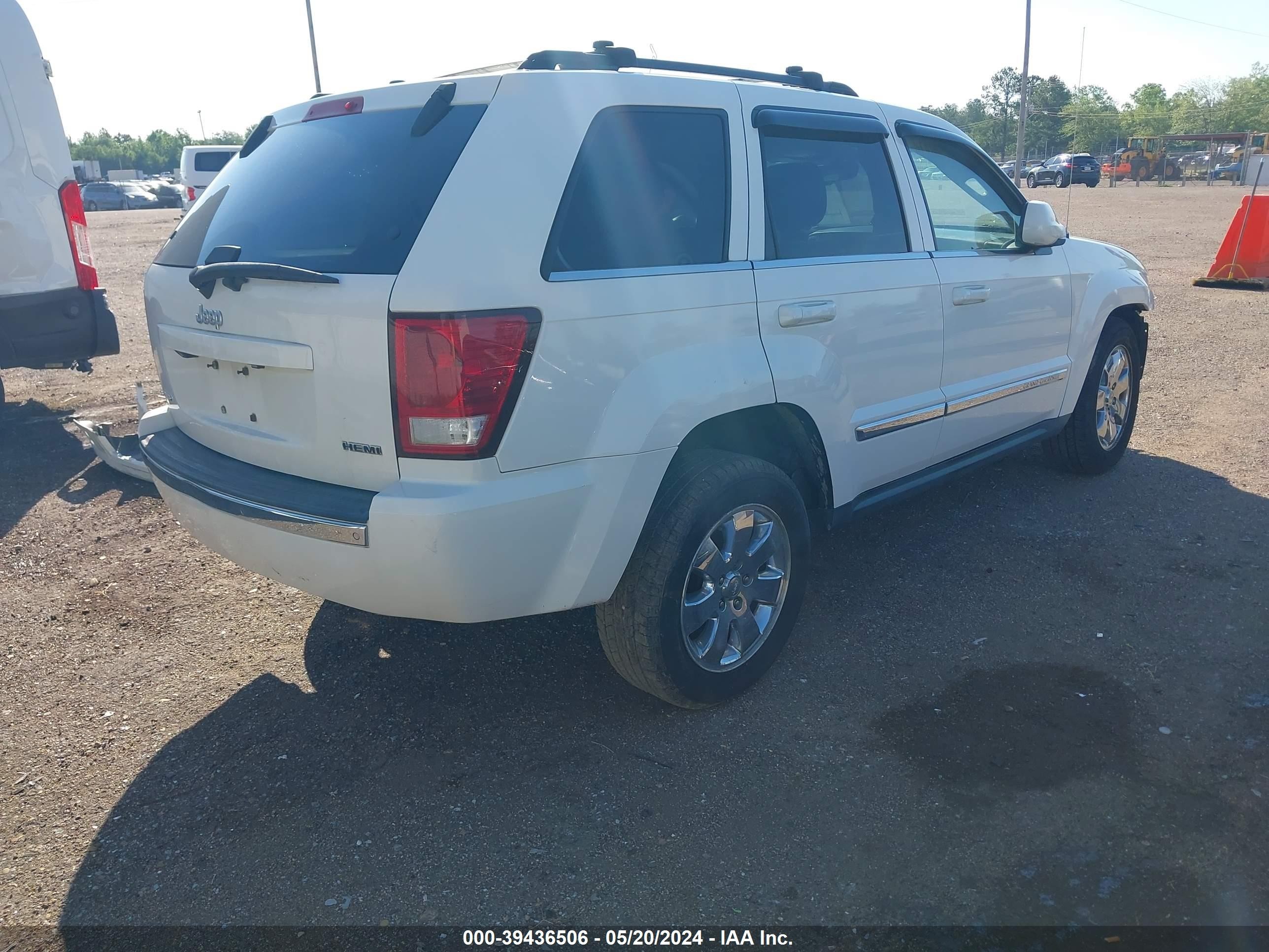 Photo 3 VIN: 1J8HS58218C131831 - JEEP GRAND CHEROKEE 