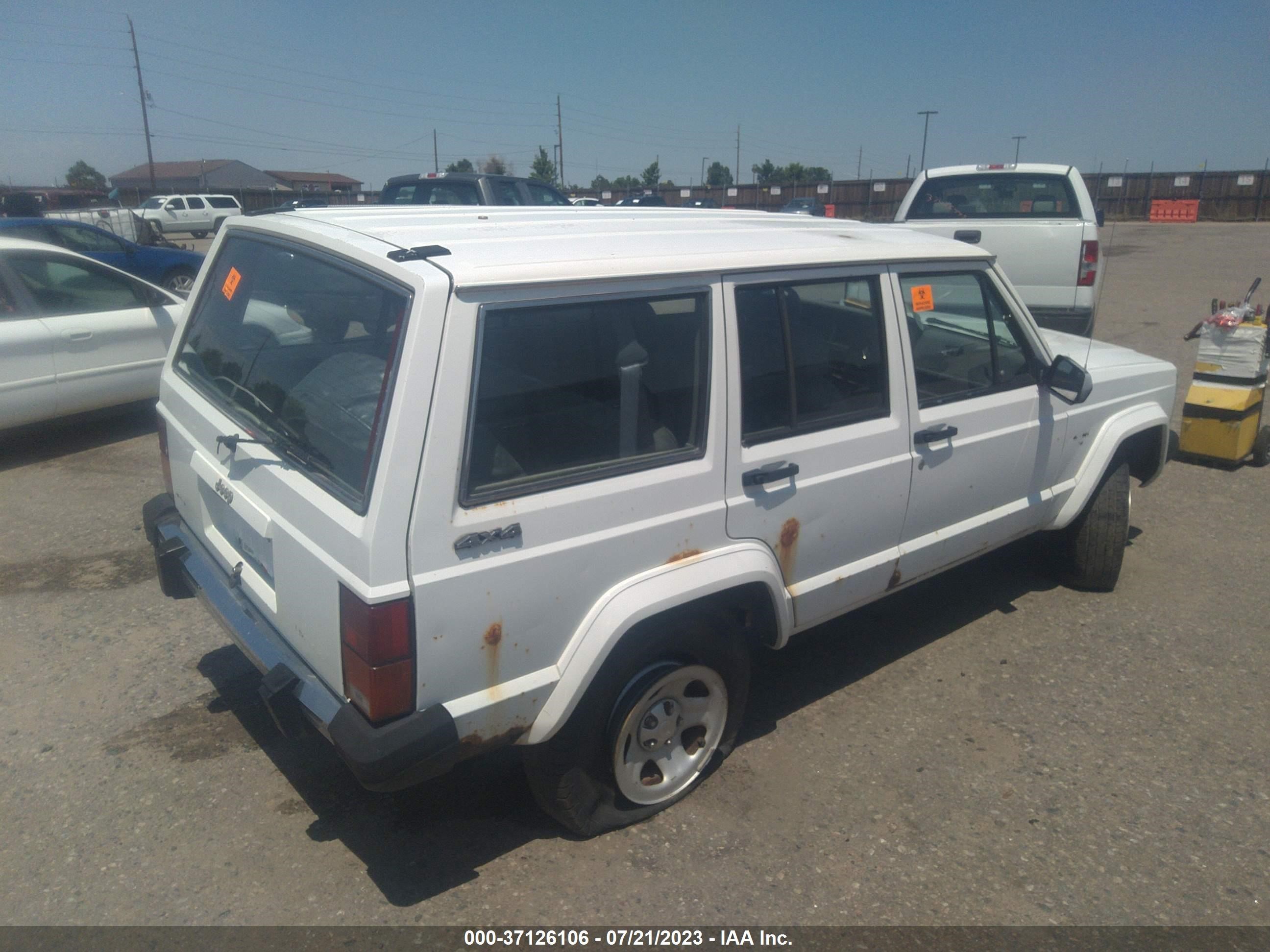 Photo 3 VIN: 1JCML782XJT165852 - JEEP CHEROKEE 