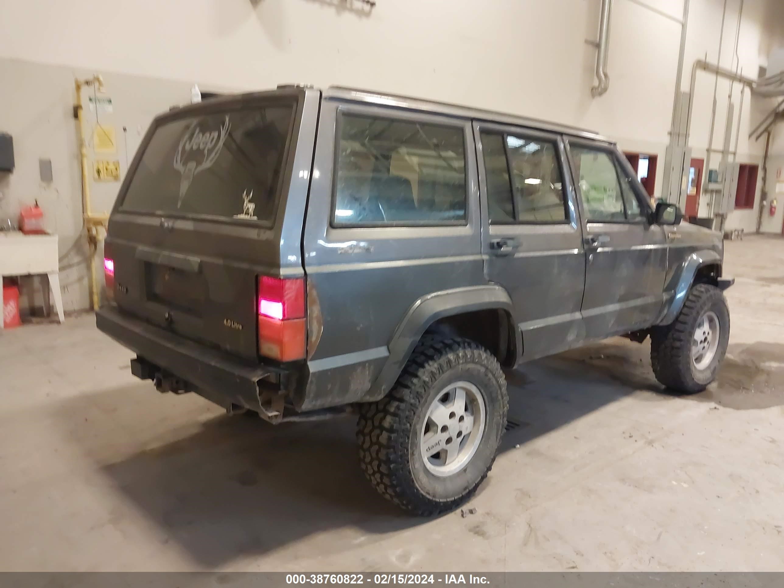 Photo 3 VIN: 1JCMT7895HT163157 - JEEP CHEROKEE 