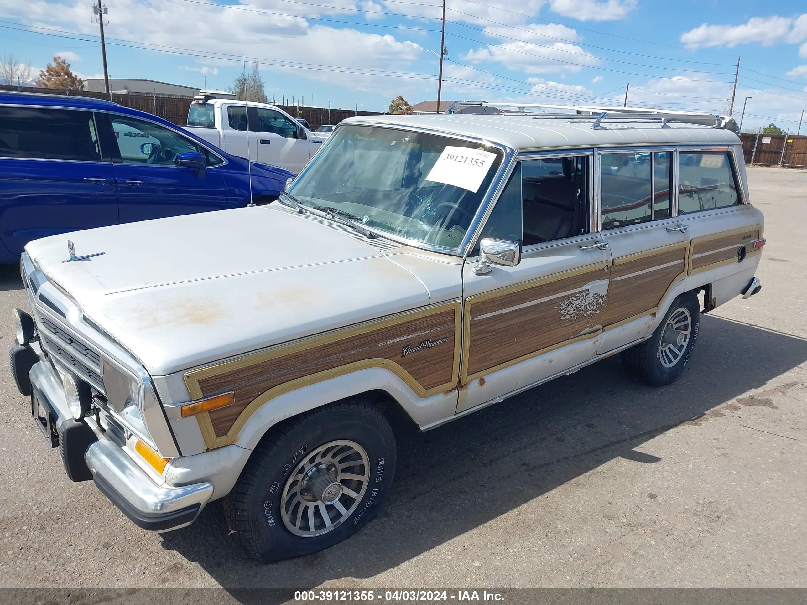 Photo 1 VIN: 1JCNJ15U3JT036512 - JEEP GRAND WAGONEER 