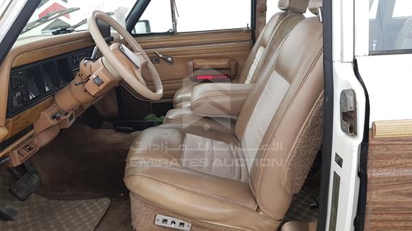 Photo 11 VIN: 1JCNJ15U7JT066306 - JEEP GRAND WAGONEER 