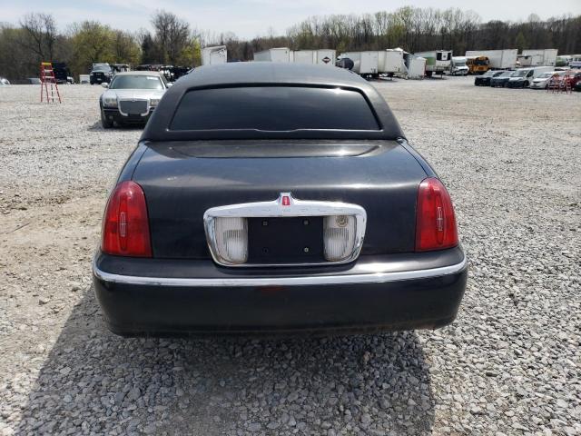 Photo 5 VIN: 1L1FM81W0XY605273 - LINCOLN TOWNCAR 