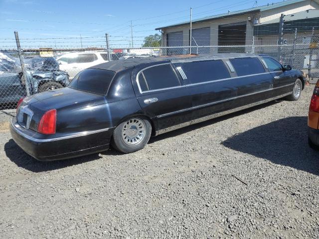 Photo 2 VIN: 1L1FM81W12Y603377 - LINCOLN TOWN CAR 