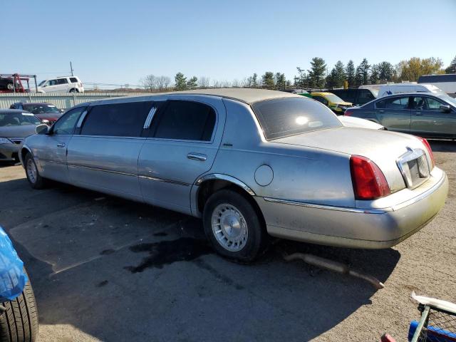 Photo 1 VIN: 1L1FM81W1XY604777 - LINCOLN TOWN CAR E 