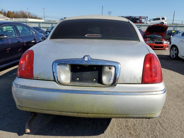 Photo 5 VIN: 1L1FM81W1XY604777 - LINCOLN TOWN CAR E 