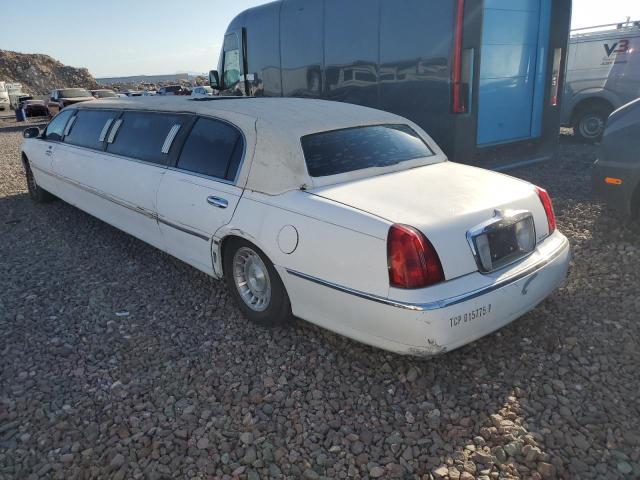 Photo 1 VIN: 1L1FM81W1XY657852 - LINCOLN TOWN CAR E 