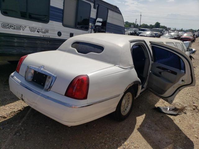 Photo 2 VIN: 1L1FM81W5XY658132 - LINCOLN TOWNCAR 