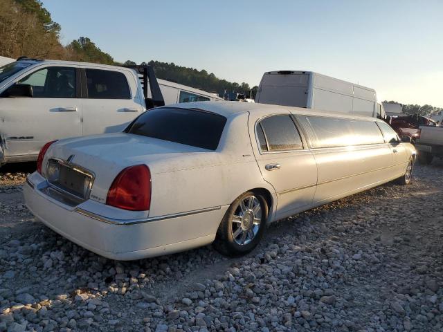 Photo 2 VIN: 1L1FM88W07Y630065 - LINCOLN TOWNCAR 