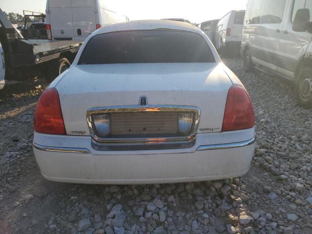 Photo 5 VIN: 1L1FM88W07Y630065 - LINCOLN TOWNCAR 