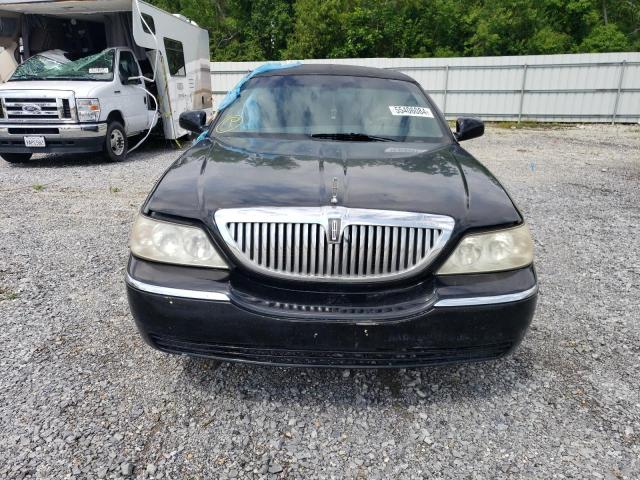 Photo 4 VIN: 1L1FM88W95Y635925 - LINCOLN TOWNCAR 