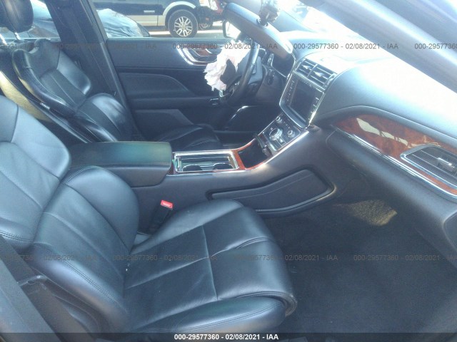 Photo 4 VIN: 1LN6L9HK0H5605156 - LINCOLN CONTINENTAL 