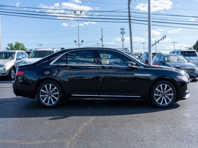 Photo 3 VIN: 1LN6L9HK2J5609988 - LINCOLN CONTINENTAL 