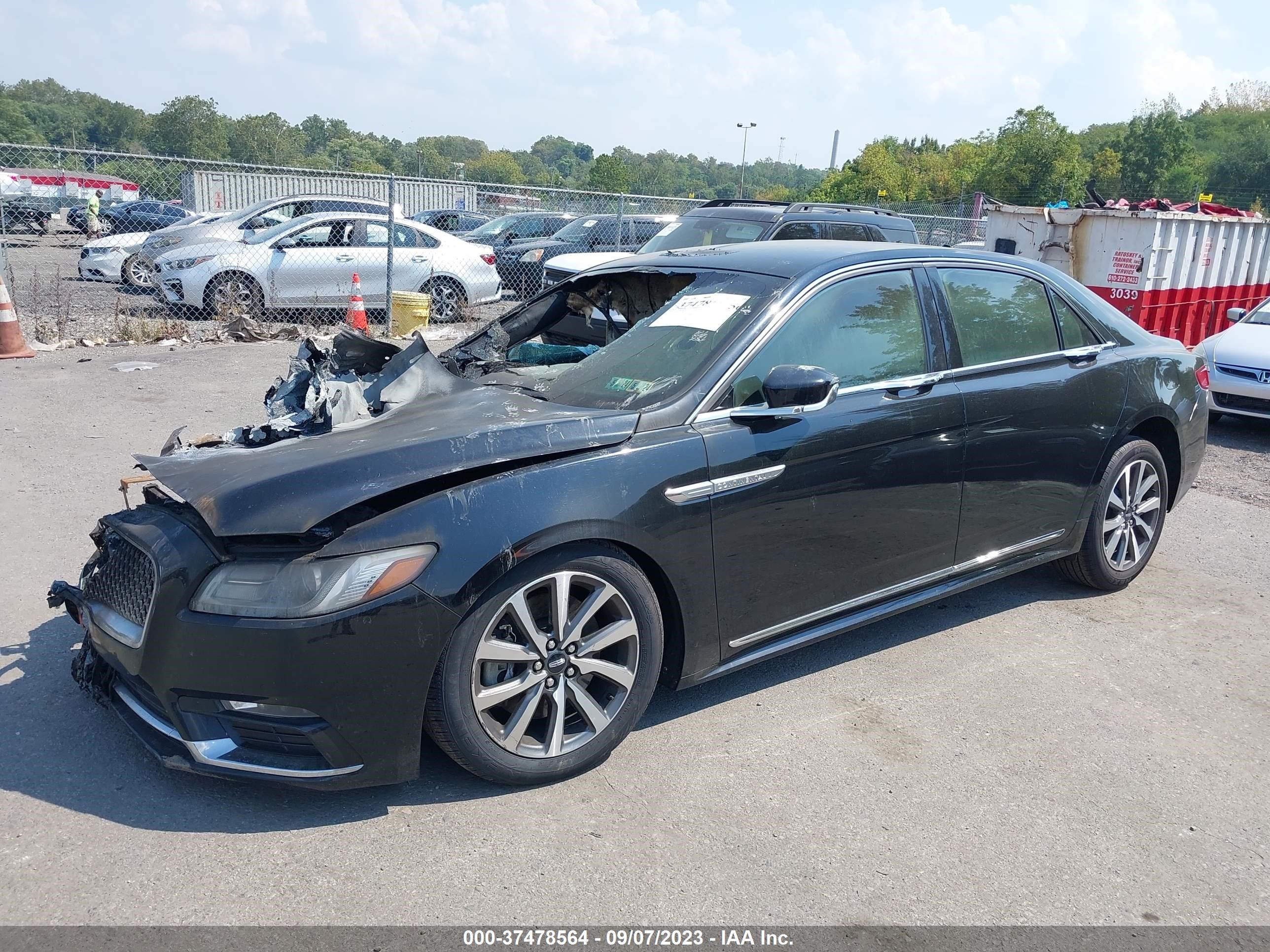 Photo 1 VIN: 1LN6L9HK3L5601787 - LINCOLN CONTINENTAL 